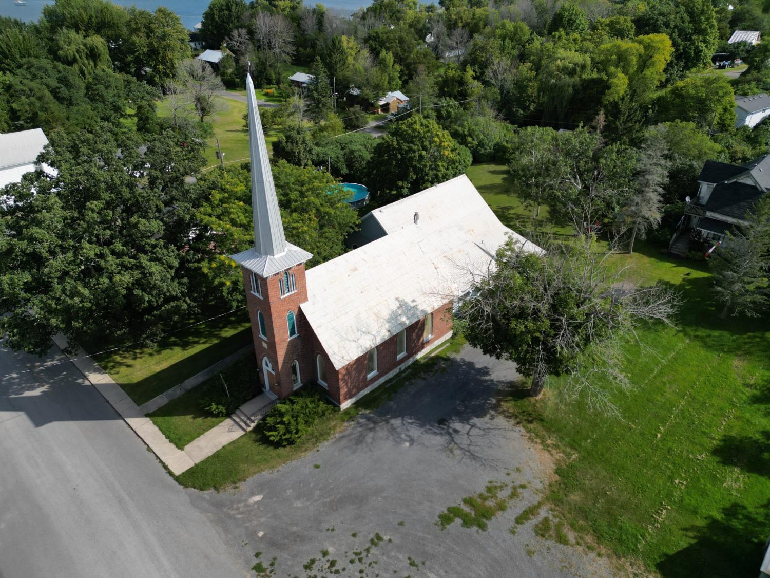 Wolfe Island United Church